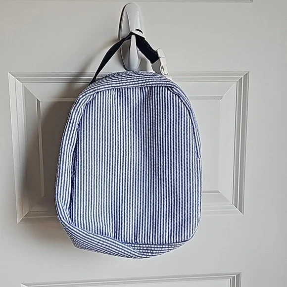 Seersucker Lunchbox in Blue and White - Picture 5 of 7